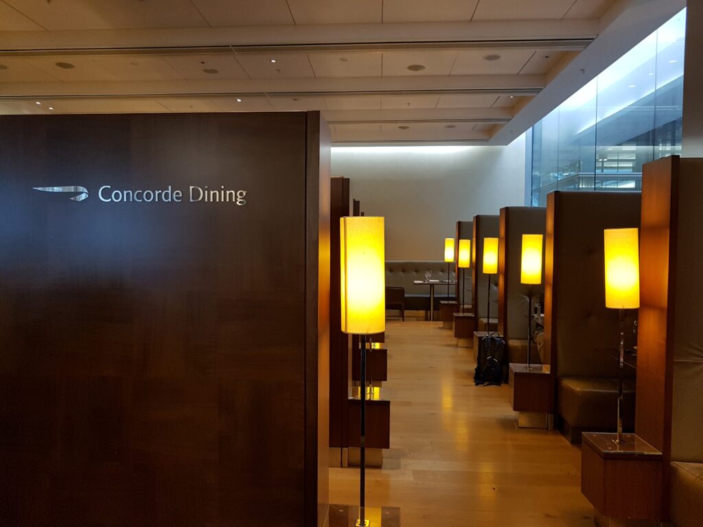 Concorde room dining area