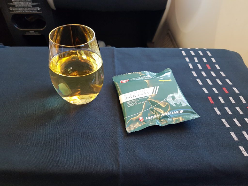 JapanAirlines BusinesClass welcome drink