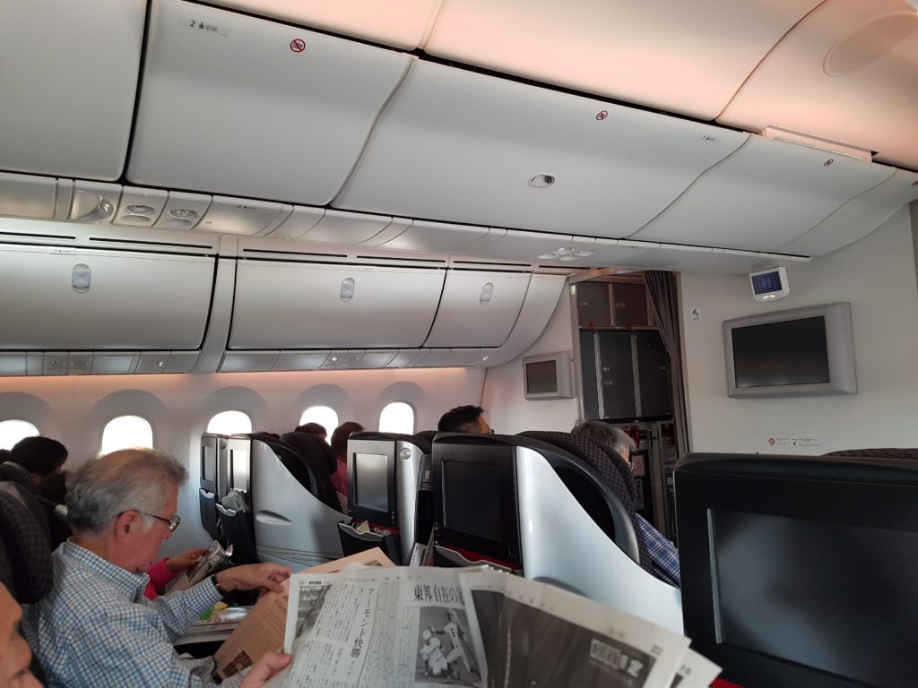 Japan airlines 787 8 business cabin