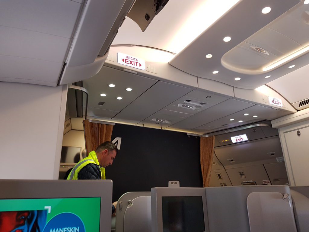 Alitalia Business Class boarding