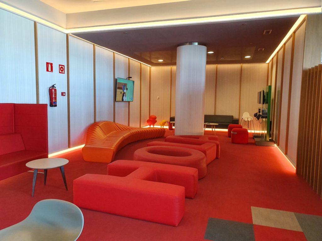 Iberia Premium Lounge T4S family area