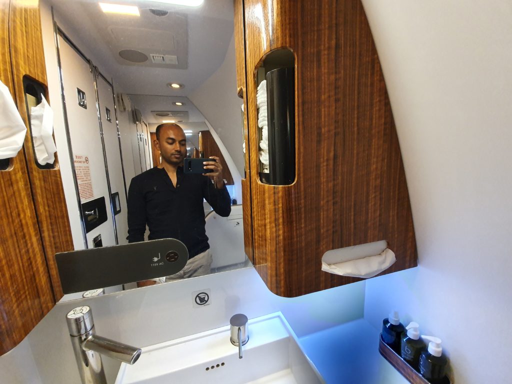 CX First Class bathroom selfie