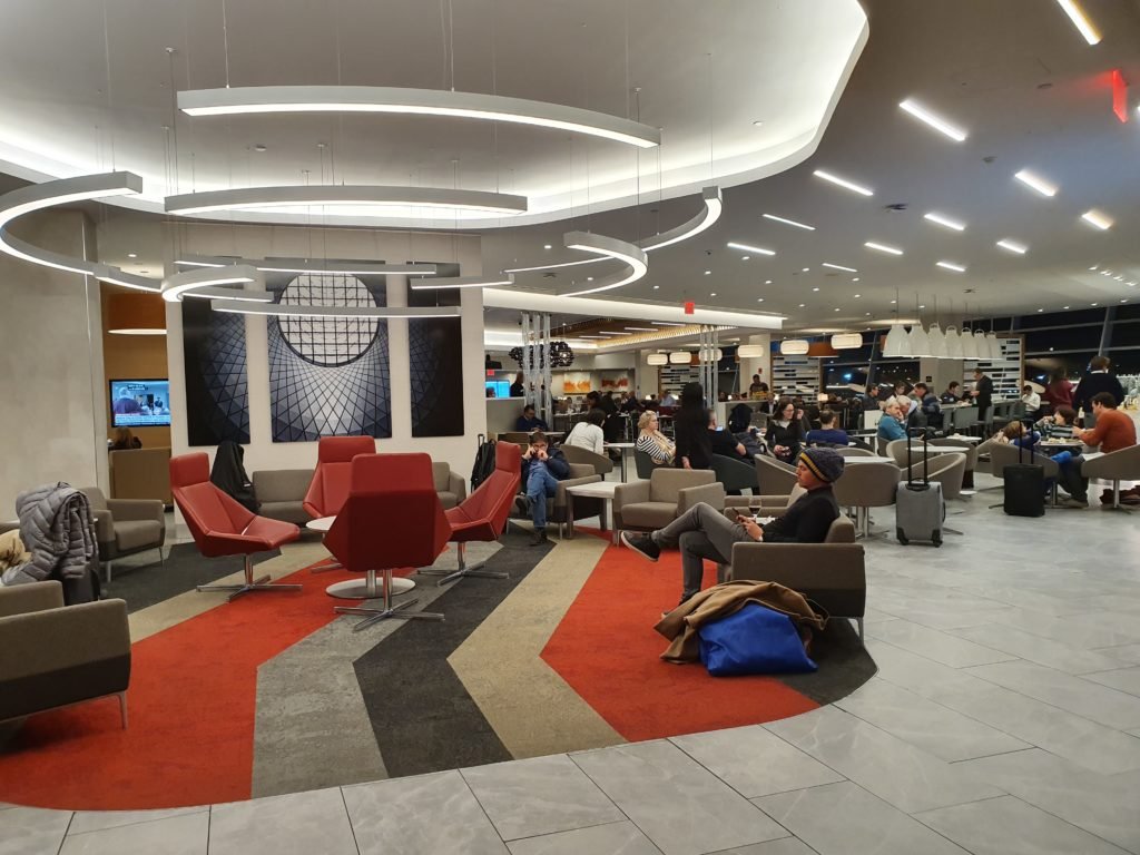 AA Flagship Lounge 1