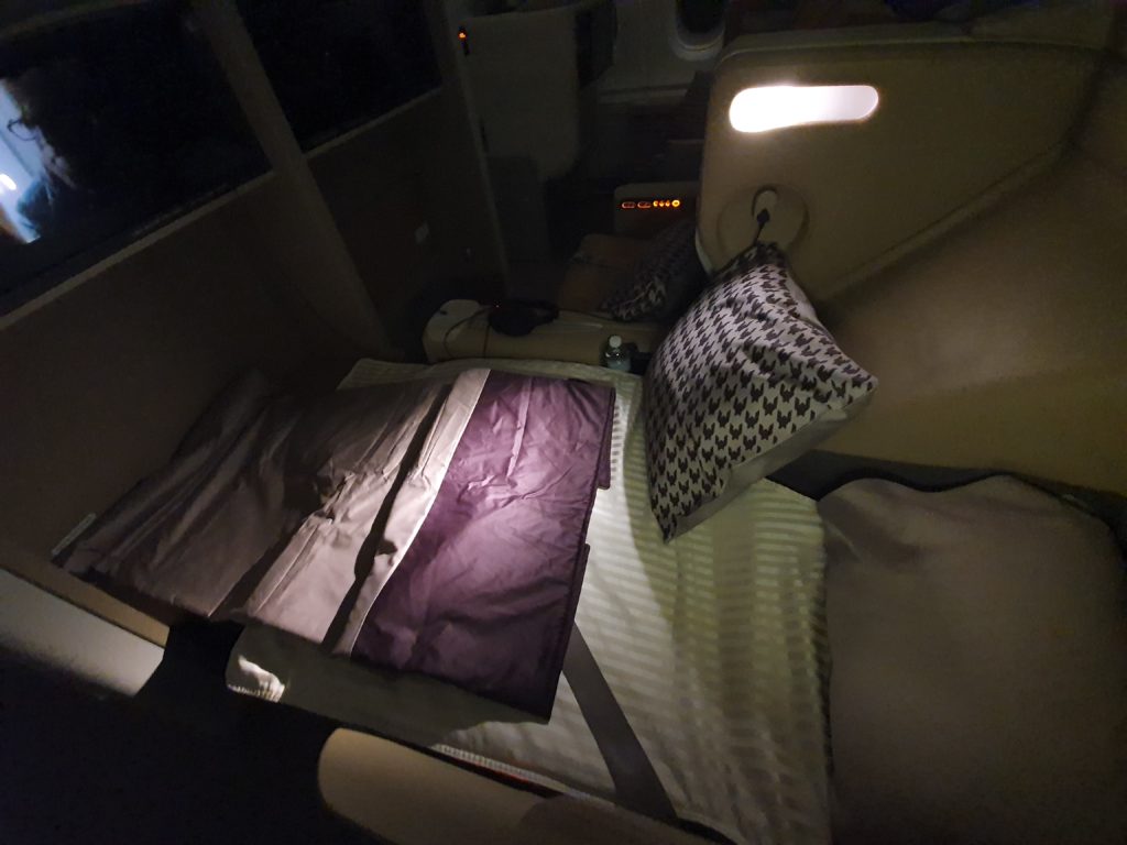 SQ 2006 Business Class Bed