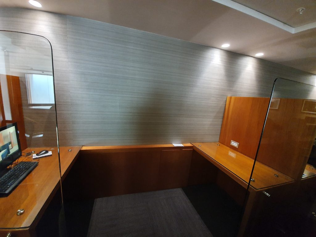 Hanaq VIP Lounge Workstations