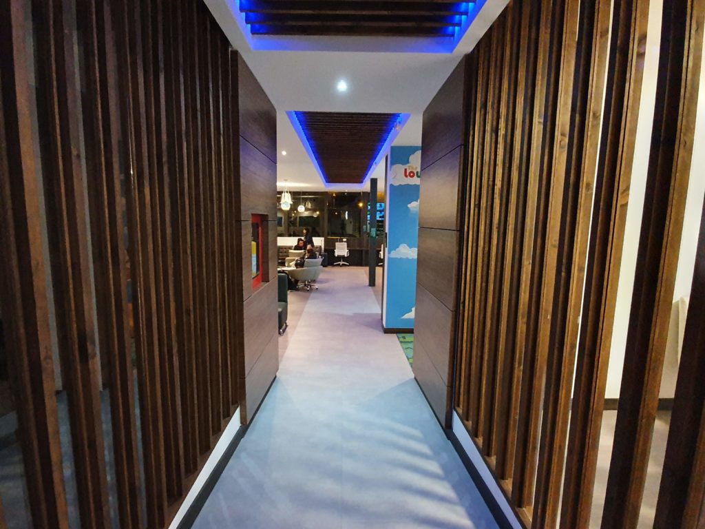 The Lounge Medellin Entrance 2