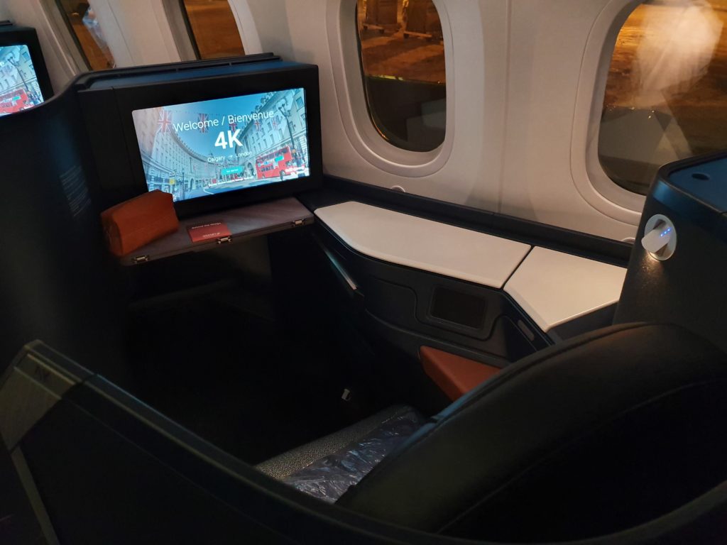 WestJet 787 Business Seat 4K