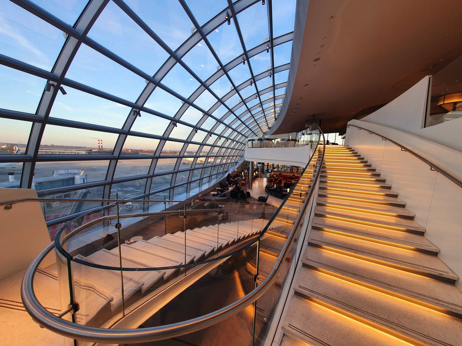 What Is The Best Air France Lounge In Cdg