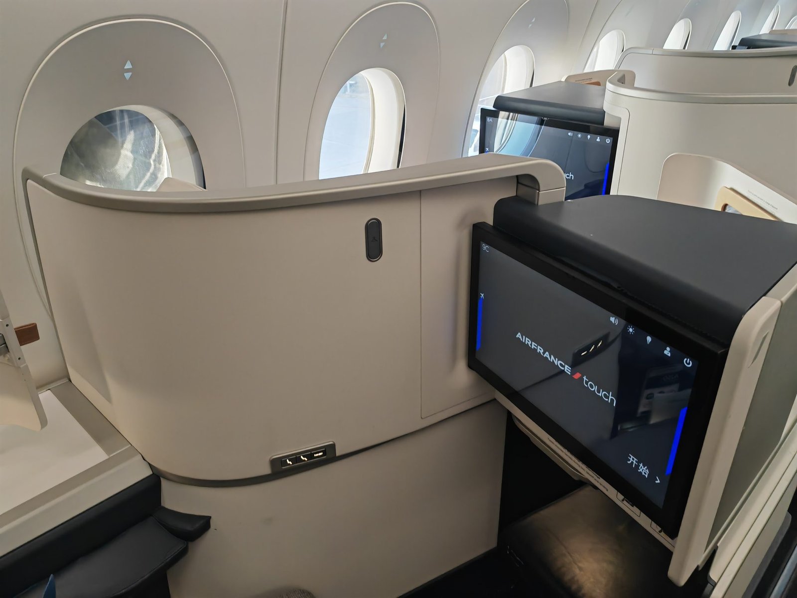 Review: Sleek Air France A350 Business Class Atlanta To Paris - Wander ...