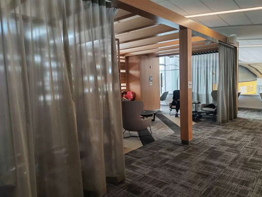 Admirals Club LaGuardia Rest Areas