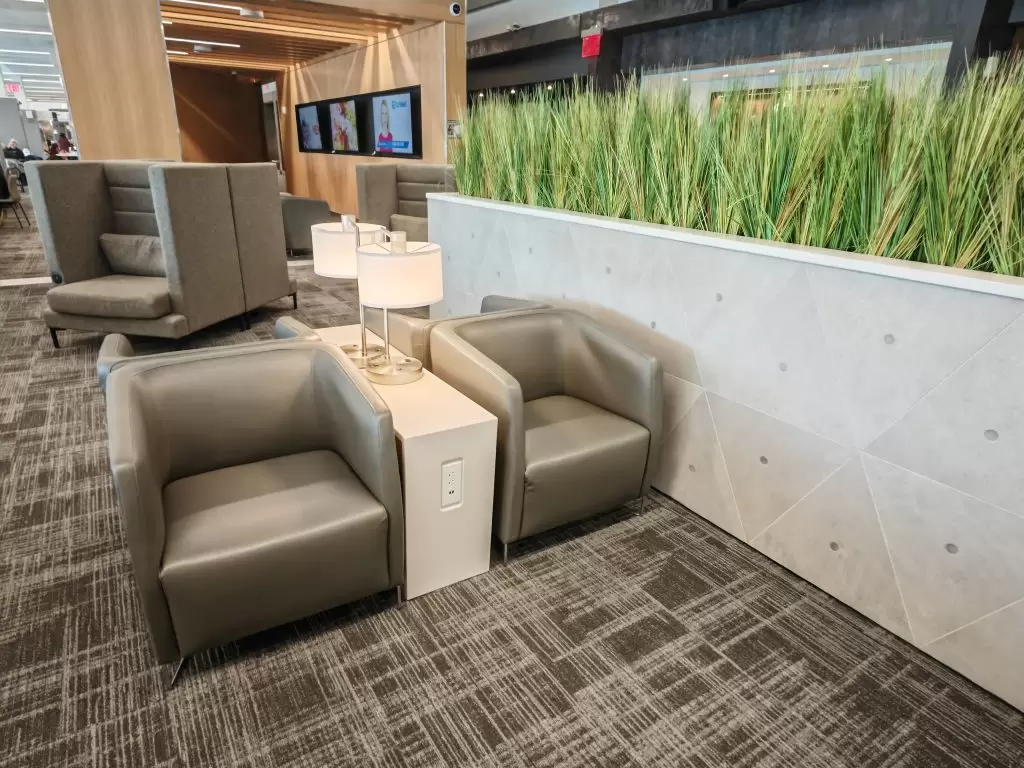 Admirals Club LaGuardia Seating