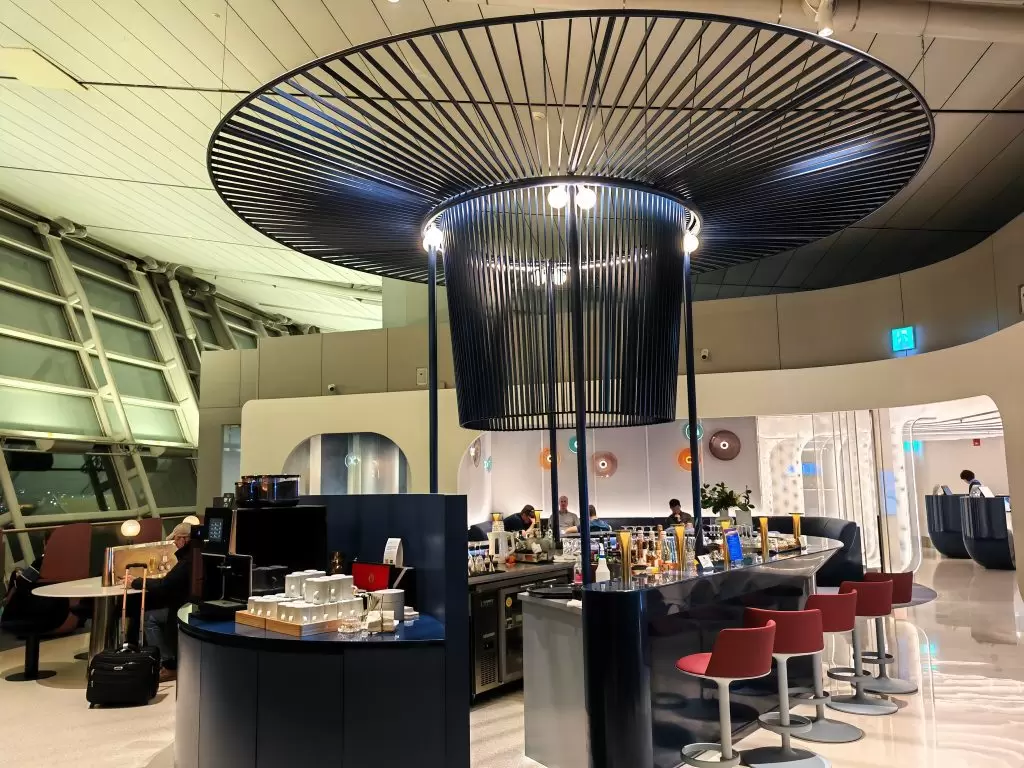 oneWorld Lounge ICN Bar Area