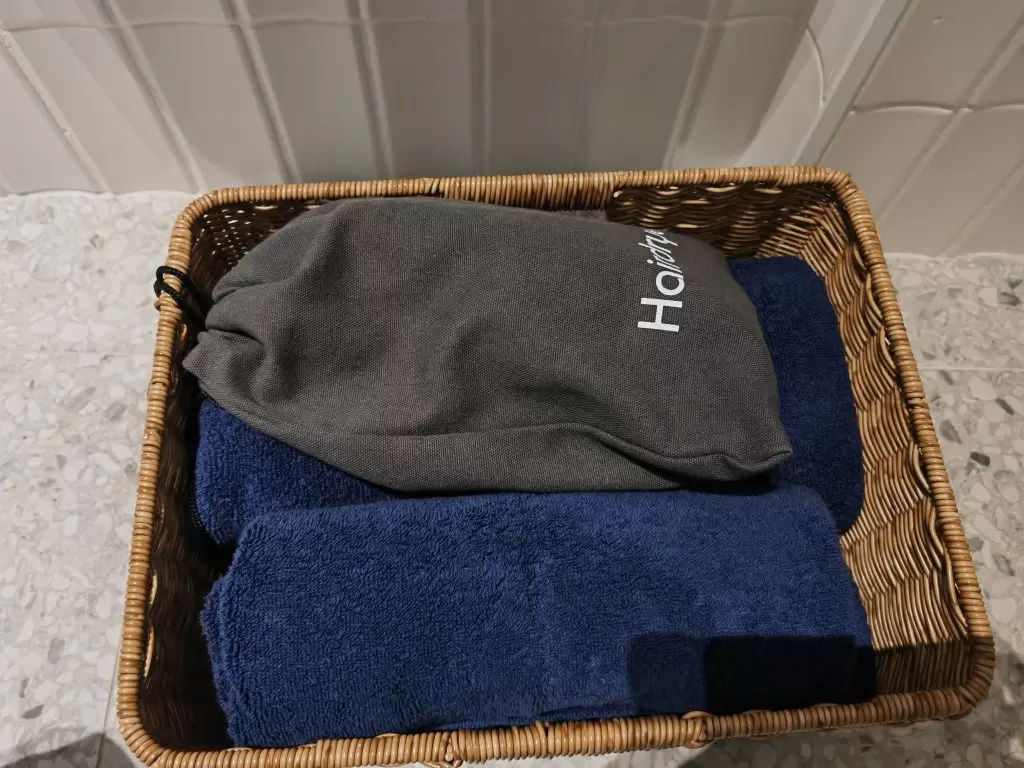 oneWorld Lounge ICN Shower Amenities