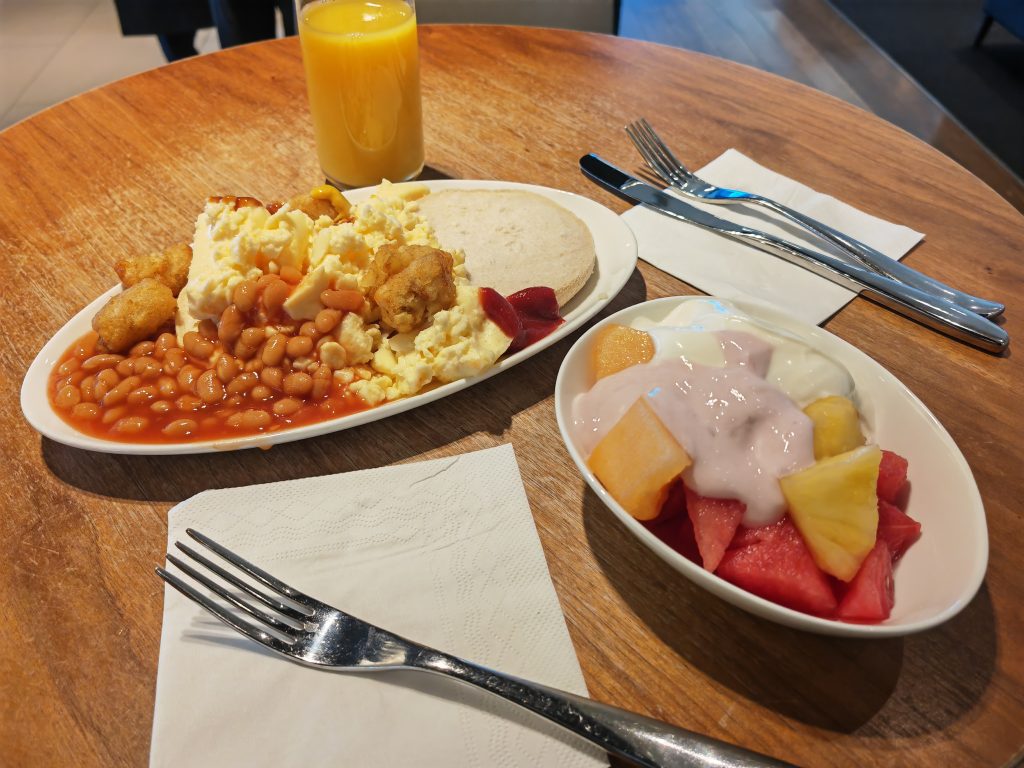 British Airways Lounge Gatwick Breakfast