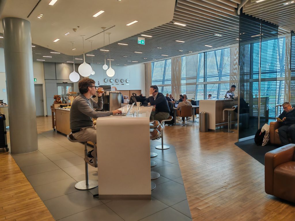 Lufthansa Senator Lounge LHR Central Island Seating