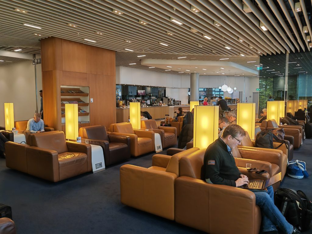 Lufthansa Senator Lounge LHR Seating Zone