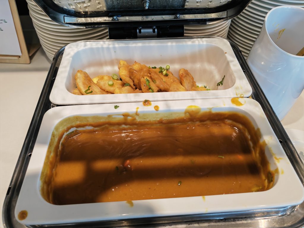 Senator Lounge LHR Katsu Curry