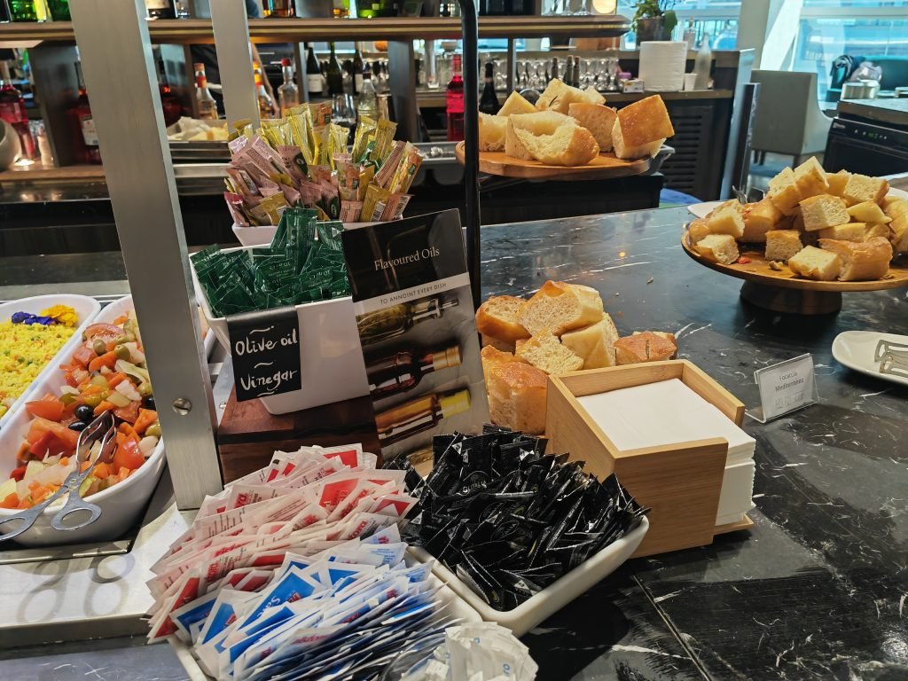 Plaza Premium Rome Fiumicino Snacks