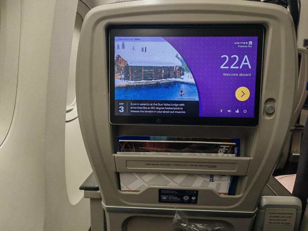 United Premium Plus IFE Screen