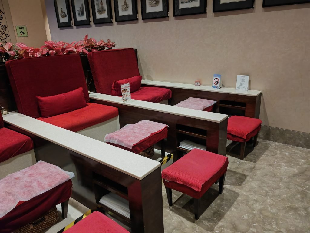 Adani Business Lounge Mumbai Sohum Spa Foot Massage Area