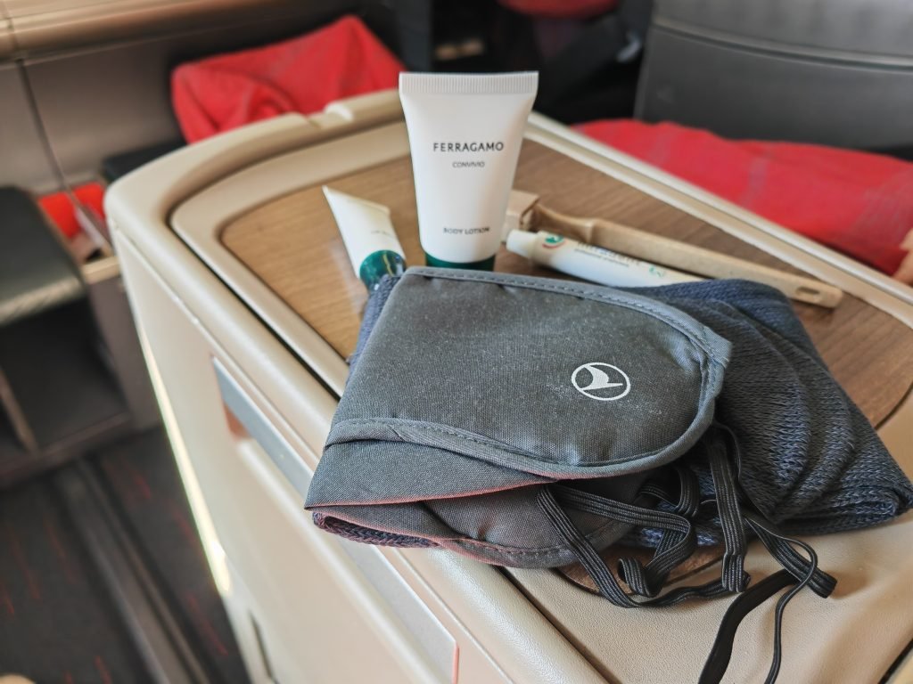 Turkish Airlines A330 Business Class Astana to Istanbul Amenity Kit Contents