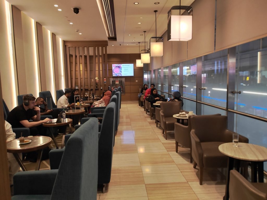 ahlan Business Class Lounge Dubai T1 Back Space