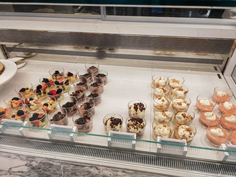 Delta One Lounge New York JFK: : Is It Really Worth The Hype? - Wander ...