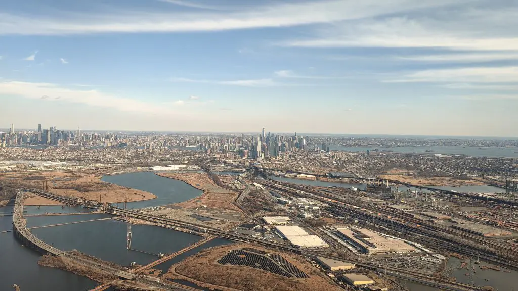 United Polaris 767 London to New York Landing View United Polaris 767 London to New York Landing View