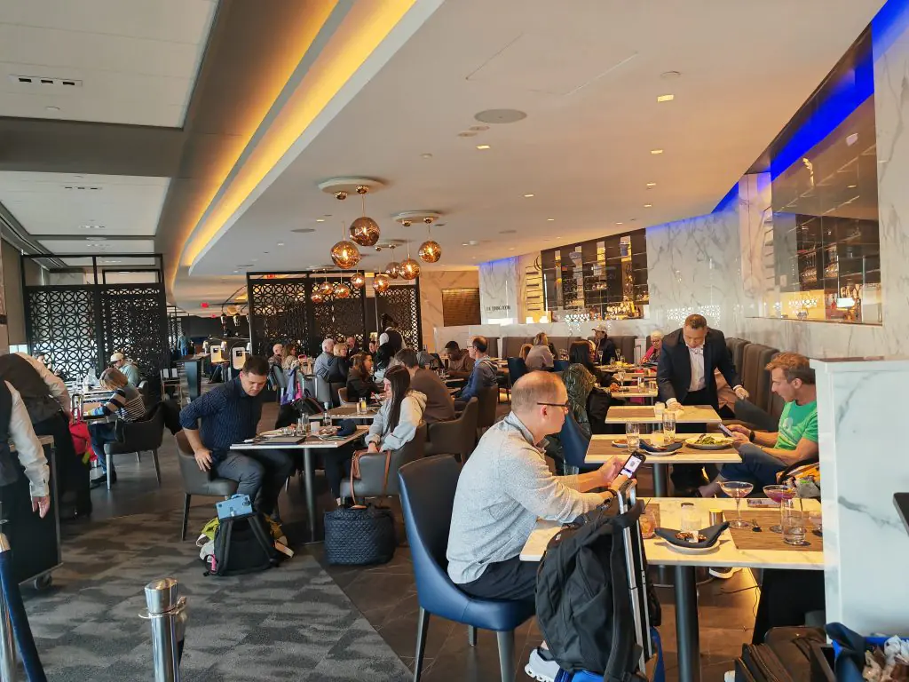 United Polaris Dining Room EWR United Polaris Dining Room EWR