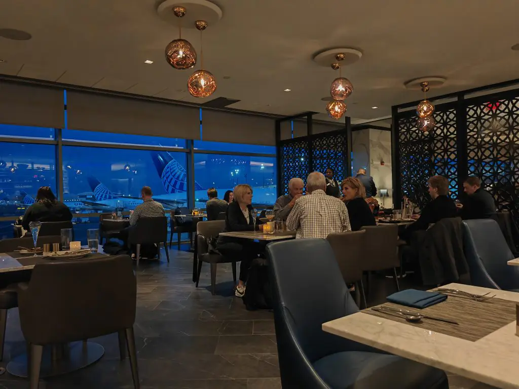 United Polaris Lounge EWR Dining Area United Polaris Lounge EWR Dining Area
