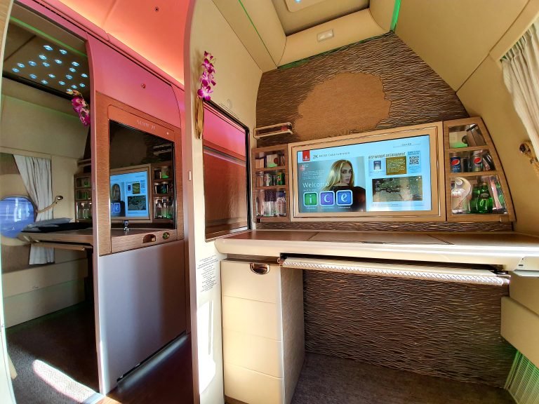 Huge News: Emirates IS Retrofitting Some 777s with GameChanger First Class 28