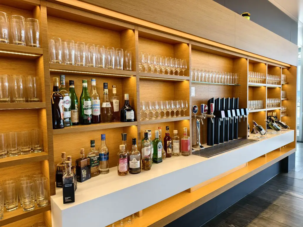 Swiss Senator Lounge Zurich Self Service Bar Swiss Senator Lounge Zurich Self Service Bar