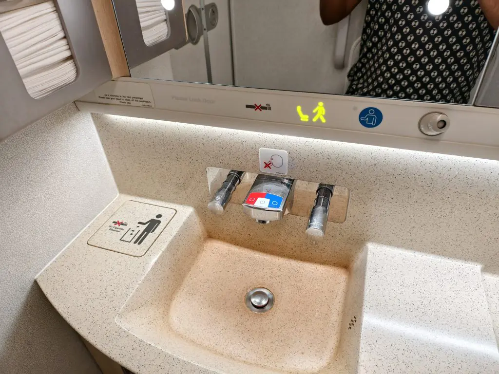 Air Mauritius A350 Business class Restroom Air Mauritius A350 Business class Restroom