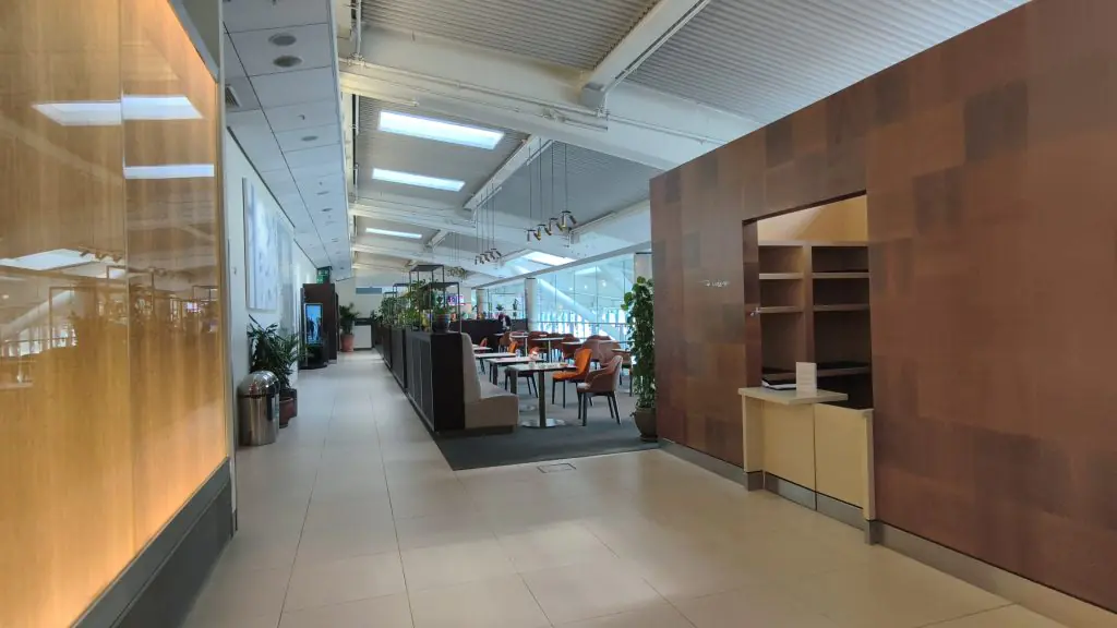 British Airways Club Lounge Heathrow T5B British Airways Club Lounge Heathrow T5B