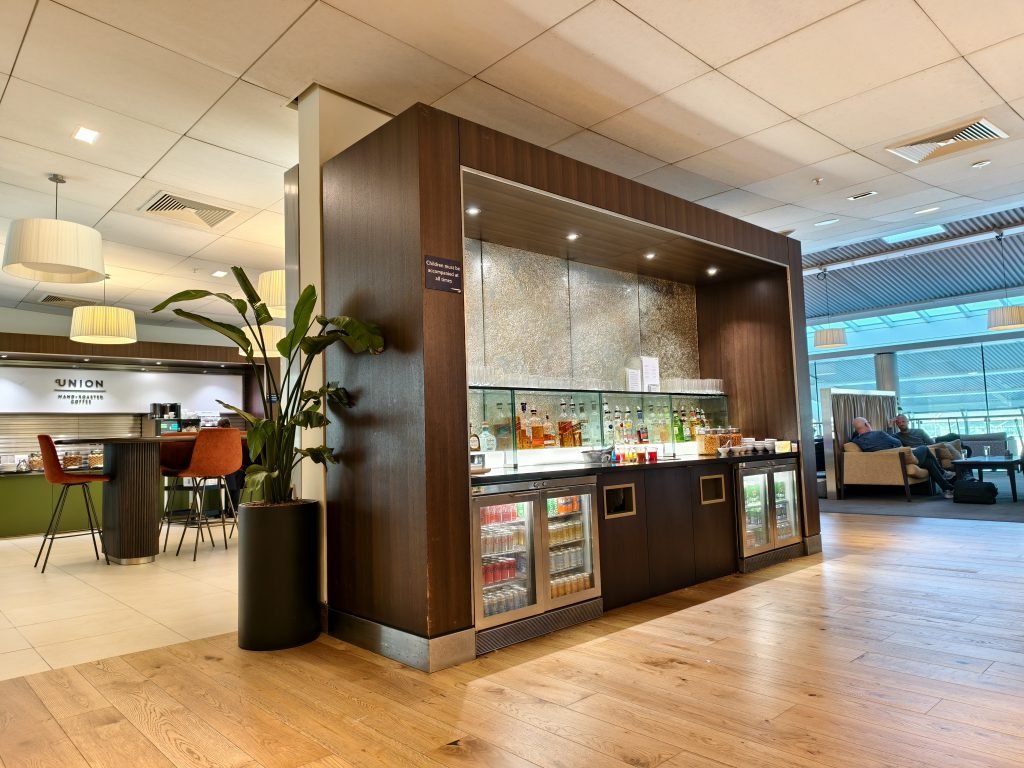British Airways Club Lounge Heathrow T5B Refreshments