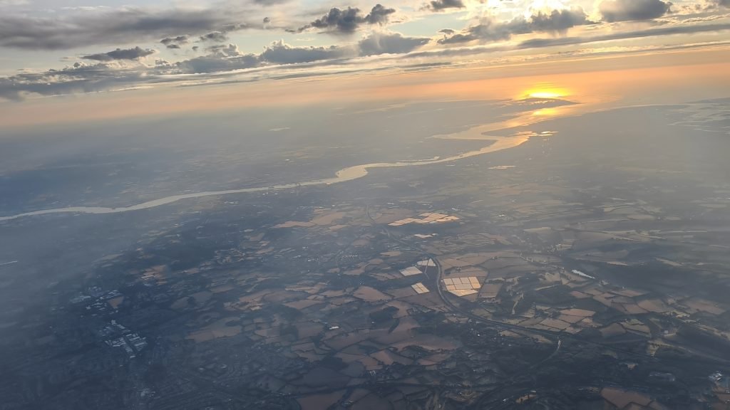 Sunrise over Thames from BA A350