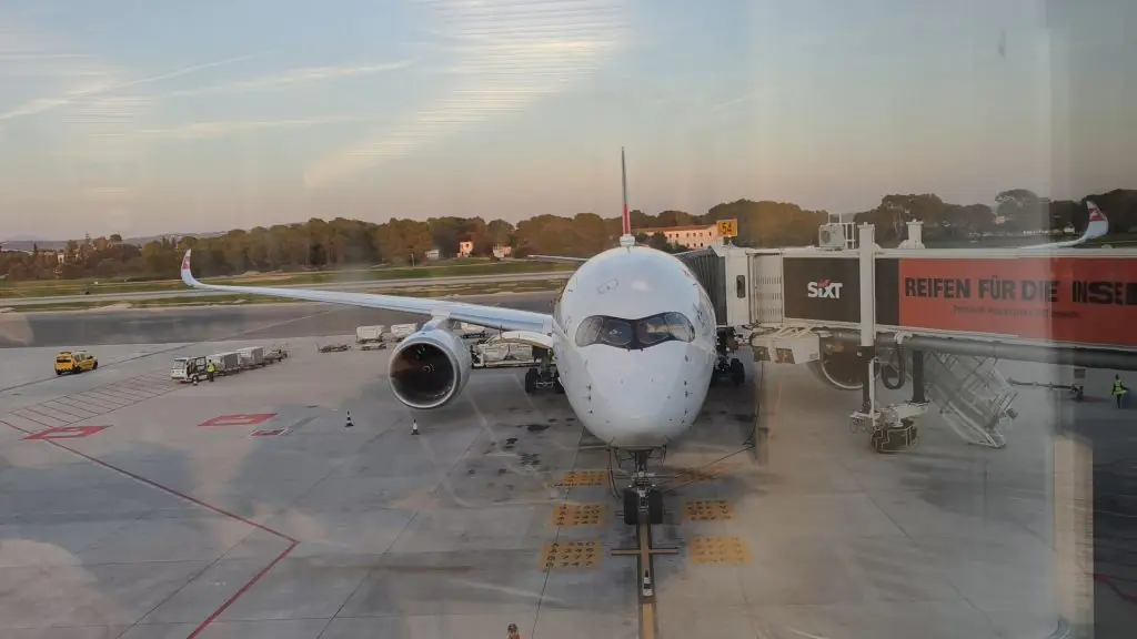 Swiss A350 featuring SWISS Senses Business And Senses First Class