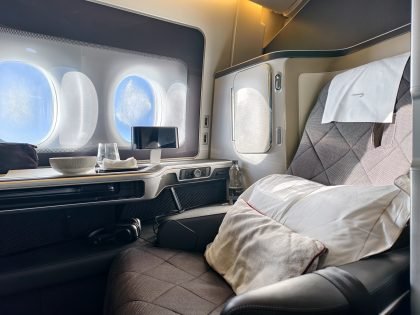 BA 777 First Class Seat Mid flight