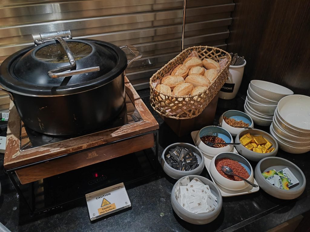 BA Arrival Lounge Heathrow Breakfast Condiments