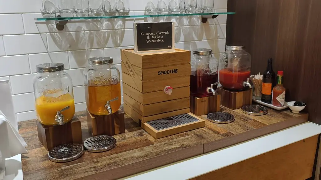 BA Arrival Lounge Heathrow Fresh Juices