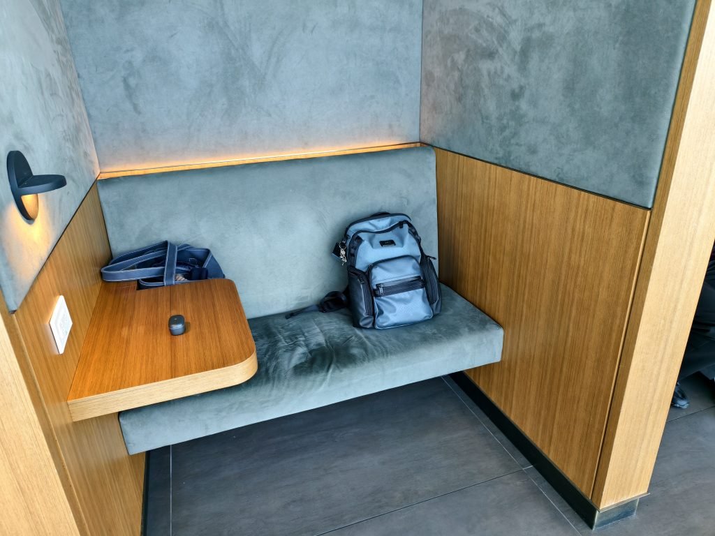 Soho Lounge JFK Seating Work Booth