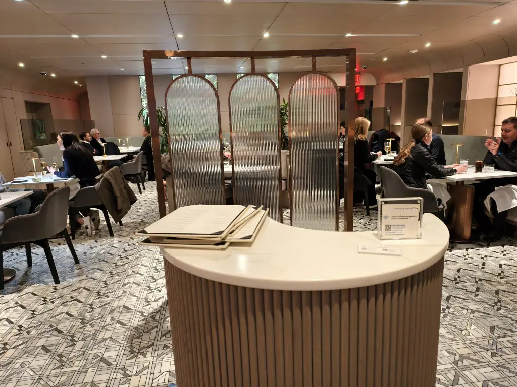 Chelsea Lounge New York Restuarant Desk Chelsea Lounge New York Restuarant Desk