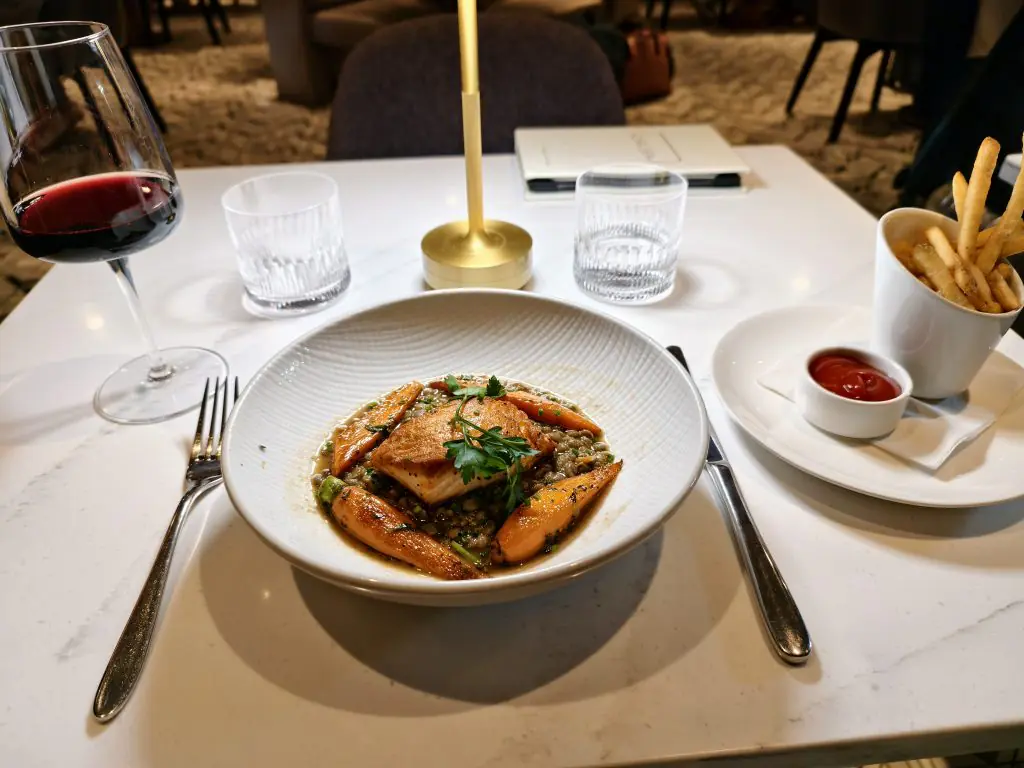 Chelsea Lounge New York Salmon Fillet Main Chelsea Lounge New York Salmon Fillet Main