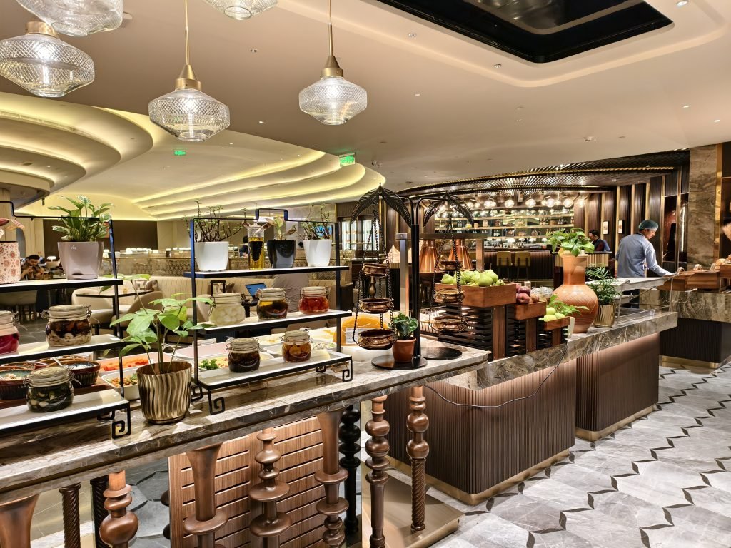 Majaraja Lounge Air India Buffet Area Majaraja Lounge Air India Buffet Area
