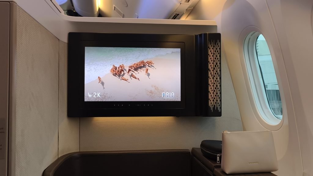 Oman Air Business Studio IFE Oman Air Business Studio IFE