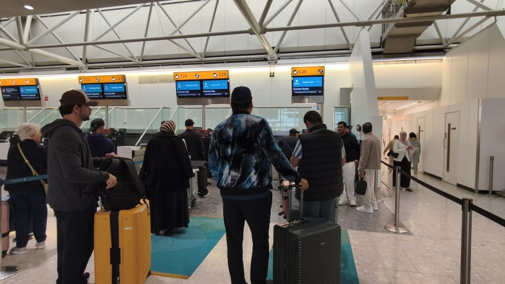 Oman Air Business Suites Check in Heathrow Oman Air Business Suites Check in Heathrow