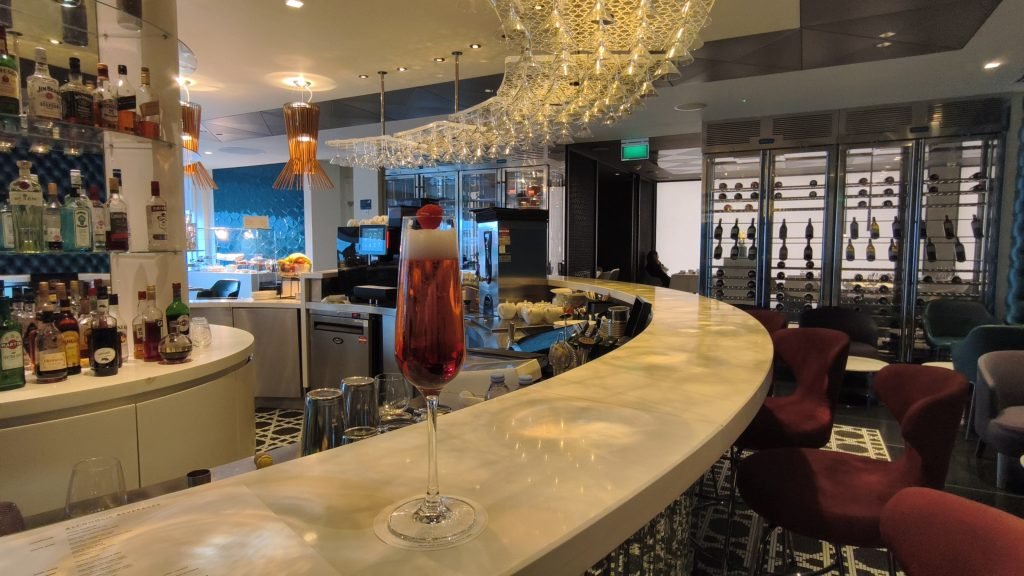 Qatar Lounge Heathrow Kir Royale Qatar Lounge Heathrow Kir Royale