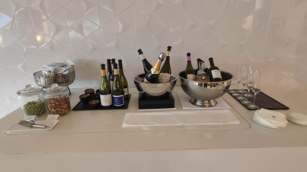 Qatar Premium Lounge LHR Self Serve Wines Qatar Premium Lounge LHR Self Serve Wines