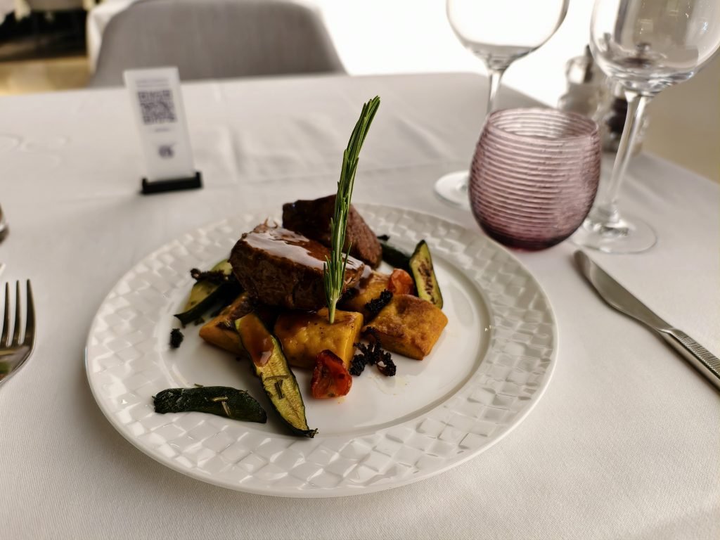 Qatar Premium Lounge LHR Steak A La Carte Qatar Premium Lounge LHR Steak A La Carte