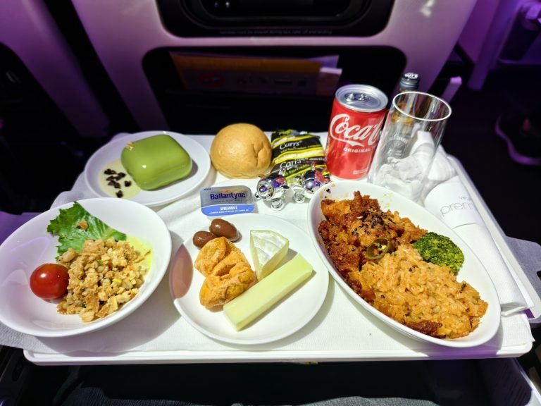 Review: 14 hours Virgin Atlantic Premium Economy Seoul to London 3